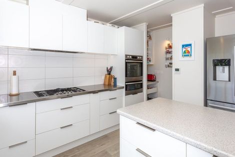 Photo of property in 107 Riverview Road, Whangamata, 3620