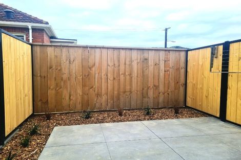 Photo of property in 2/37 Sladden Street, Naenae, Lower Hutt, 5011