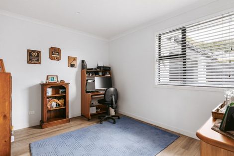 Photo of property in 15 Dayna Avenue, Ohauiti, Tauranga, 3112