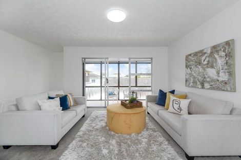 Photo of property in 2/120 Titirangi Road, New Lynn, Auckland, 0600