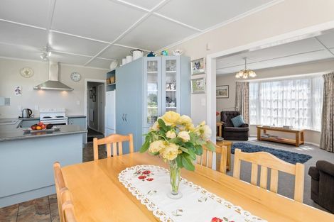 Photo of property in 18 Kirk Street, Otaki, 5512