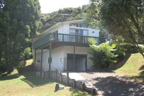 Photo of property in 37 Noeleen Street, Glenfield, Auckland, 0629
