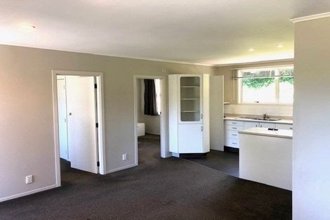 Photo of property in 2/1 Bronwyn Place, Torbay, Auckland, 0630