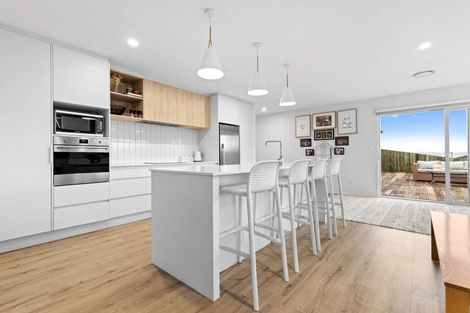 Photo of property in 58 Whatumairangi Way, Owhata, Rotorua, 3010