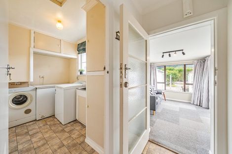 Photo of property in 6 Hall Grove, Ebdentown, Upper Hutt, 5018