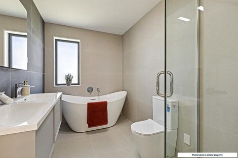 Photo of property in 2 Paretao Street, Massey, 0614