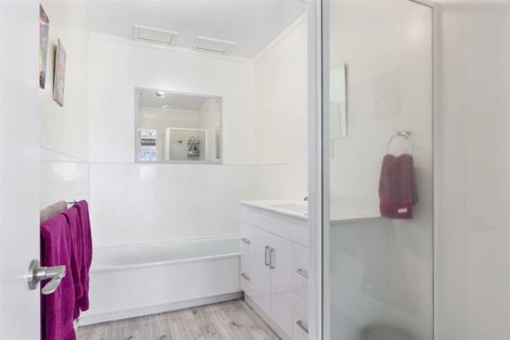 Photo of property in 6/66 Victoria Road, Devonport, Auckland, 0624