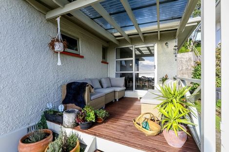 Photo of property in 76 Belt Road, New Plymouth, 4310