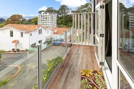 Photo of property in 3/14c Glenmore Street, Thorndon, Wellington, 6011