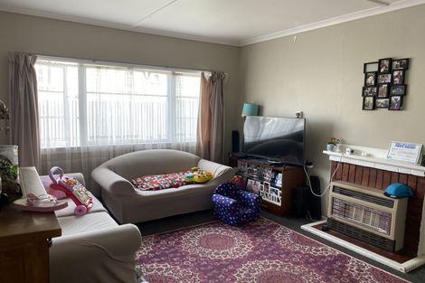 Photo of property in 14 Leicester Street, Patea, 4520