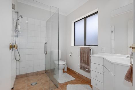 Photo of property in 22 Lorna Irene Drive, Raumati South, Paraparaumu, 5032