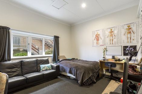 Photo of property in 96 Harbour Terrace, North Dunedin, Dunedin, 9016