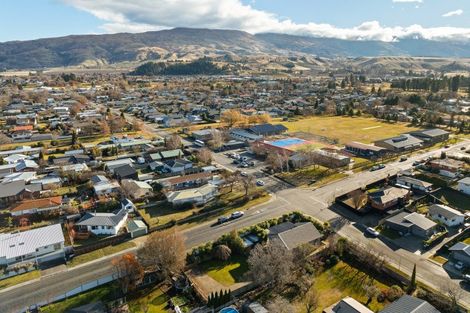 Photo of property in 54 Molyneux Avenue, Cromwell, 9310