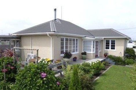 Photo of property in 1 Huia Street, Foxton Beach, Foxton, 4815