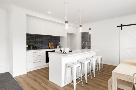 Photo of property in 11 Bill Miller Drive, Papamoa, 3118