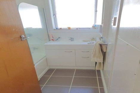 Photo of property in 16 Bangor Street, Point Chevalier, Auckland, 1022