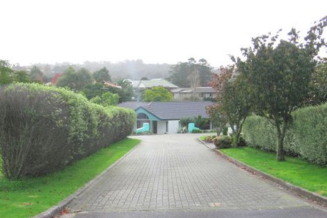 Photo of property in 6 Almond Grove, Greenhithe, Auckland, 0632