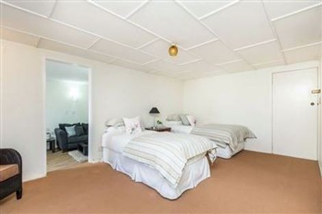 Photo of property in 22 Korotaha Terrace, Rothesay Bay, Auckland, 0630