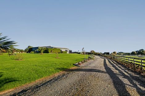 Photo of property in 2 Nopera Road, Waiiti, Urenui, 4377