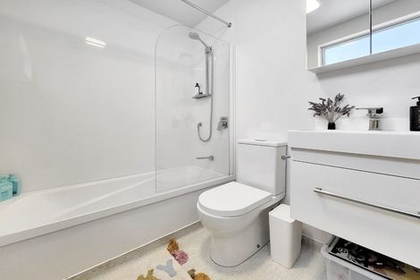 Photo of property in Vedado Apartments, 405/41 Hopper Street, Mount Cook, Wellington, 6011