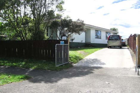 Photo of property in 4 Navigator Place, Papatoetoe, Auckland, 2025