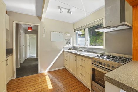 Photo of property in 16 Gainsborough Grove, Belmont, Lower Hutt, 5010