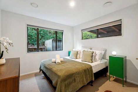 Photo of property in 5 Trevathan Lane, Wanaka, 9305