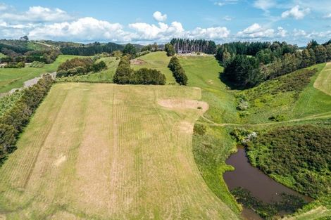 Photo of property in 62 Onetangi Road, Waiheke Island, 1971