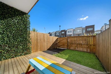 Photo of property in 132 Tiriwa Drive, Massey, Auckland, 0614