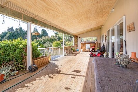 Photo of property in 38 Watson Road, Karamu, Hastings, 4172