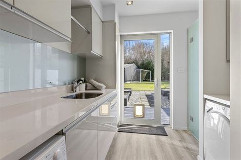 Photo of property in 97e Englefield Road, Northwood, Christchurch, 8051