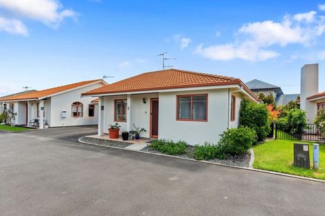 Photo of property in 8 Cheyne Road, Pyes Pa, Tauranga, 3112