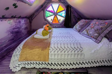 Photo of property in 37 Gillies Crescent, Waimarama, Havelock North, 4294