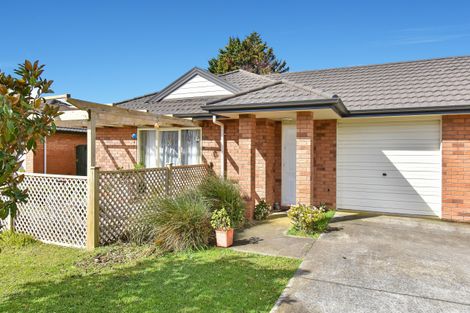 Photo of property in 2/36 Growers Lane, Mangere East, Auckland, 2024