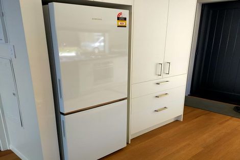 Photo of property in 4 Desert Gold Lane, Wallaceville, Upper Hutt, 5018