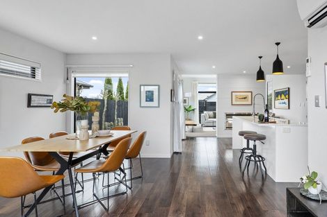 Photo of property in 16 Whitnall Street, Halswell, Christchurch, 8025