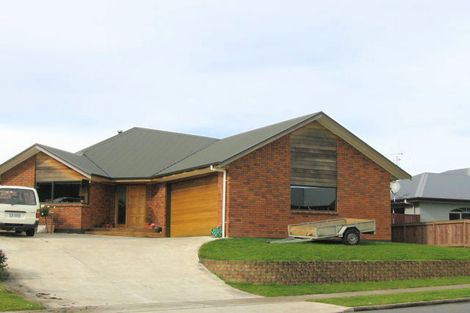 Photo of property in 15 Westview Place, Western Heights, Hamilton, 3200