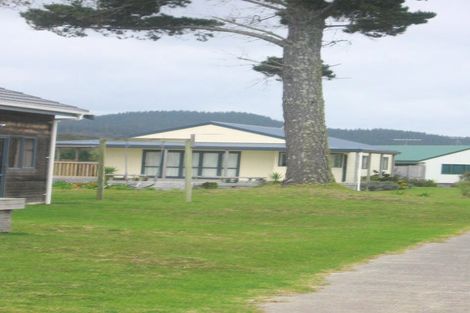 Photo of property in 111 Puka Crescent, Matarangi, Whitianga, 3592