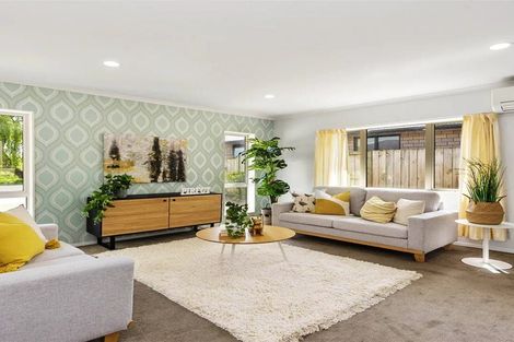 Photo of property in 210 Saint James Drive, Huntington, Hamilton, 3210