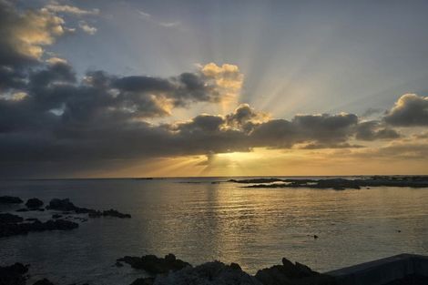 Photo of property in 1 Wakatu Quay, Kaikoura, 7300