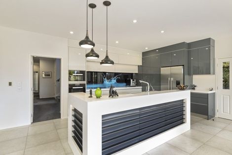 Photo of property in 49 Shelter Grove, Frankleigh Park, New Plymouth, 4310