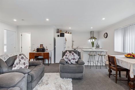 Photo of property in 12 Crest Way, Papamoa, 3118