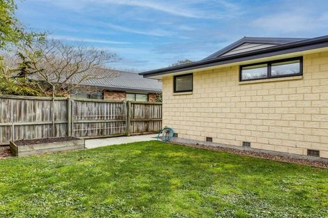 Photo of property in 2/150 Aldwins Road, Phillipstown, Christchurch, 8062