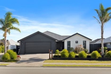 Photo of property in 110 Palm Springs Boulevard, Papamoa Beach, Papamoa, 3118