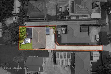 Photo of property in 69a Awaroa Road, Sunnyvale, Auckland, 0612