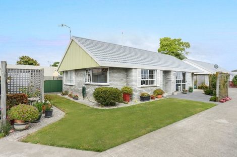 Photo of property in 2/102 Terrace Road, Parkvale, Hastings, 4122