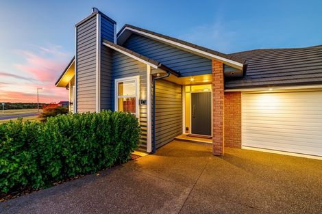 Photo of property in 9 Pukeko Grove, Cambridge, 3434