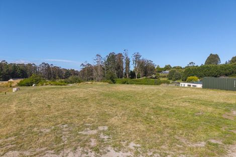Photo of property in 14 Willow Lane, Acacia Bay, 3385