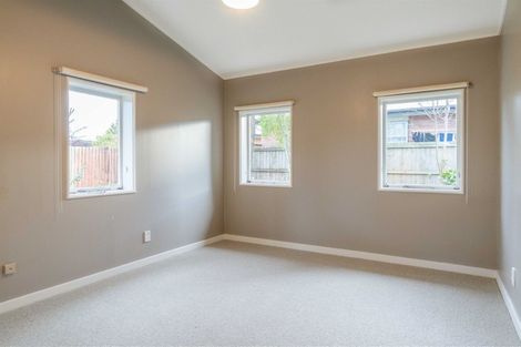 Photo of property in 101b Yaldhurst Road, Sockburn, Christchurch, 8042