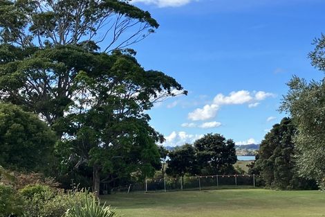 Photo of property in 15 Dawnhaven Drive, Te Atatu Peninsula, Auckland, 0610